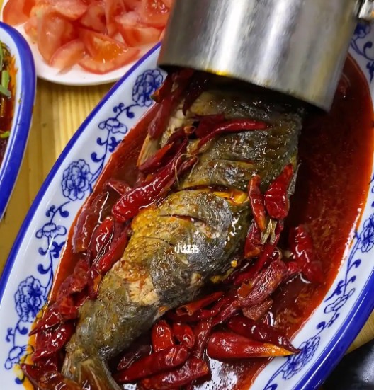<b>學(xué)炮筒魚去哪裡(lǐ)學(xué)？炮筒魚培訓去哪裡(lǐ)學(xué)？學(xué)炮筒魚的途徑有多種(zhǒng)，以下是一些建議的學(xué)習地點和方式：</b>