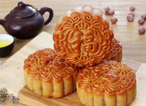 <b>學(xué)做月餅學(xué)費是多少？學(xué)月餅大概多少錢？學(xué)習制作月餅的學(xué)費因多種(zhǒng)因素而異，通常在1000元至3000元之間。</b>