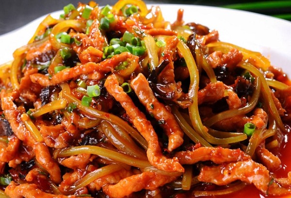 <b>對(duì)于想要學(xué)習炒菜技藝的創業者來說，選擇一所合适的炒菜培訓班至關重要。那麼(me)，炒菜培訓班哪裡(lǐ)學(xué)呢？答案就是——山東甄選！</b>